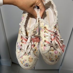 Super cute girly sneakers. Superga by Love Shack Fancy)